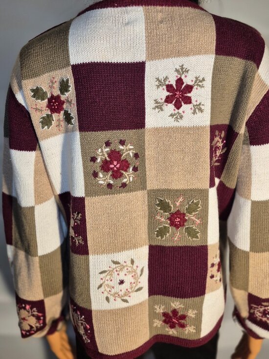 CHRISTOPHER & BANKS beautiful Hand embroidered festive Holiday sweater size XL - Picture 11 of 12